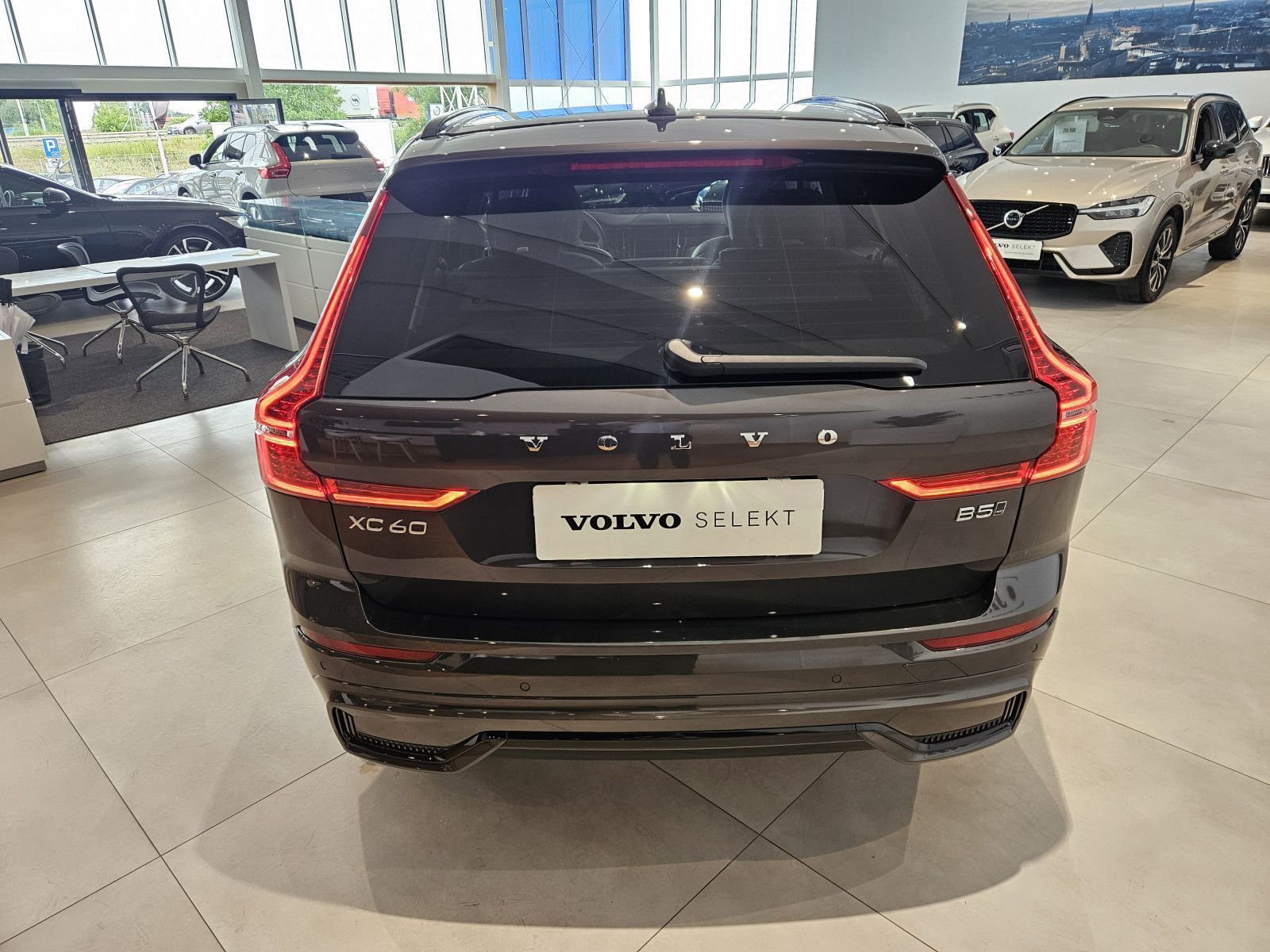 Volvo XC 60 XC60 B5B AWD Plus Dark FV23% *Volvo Selekt*