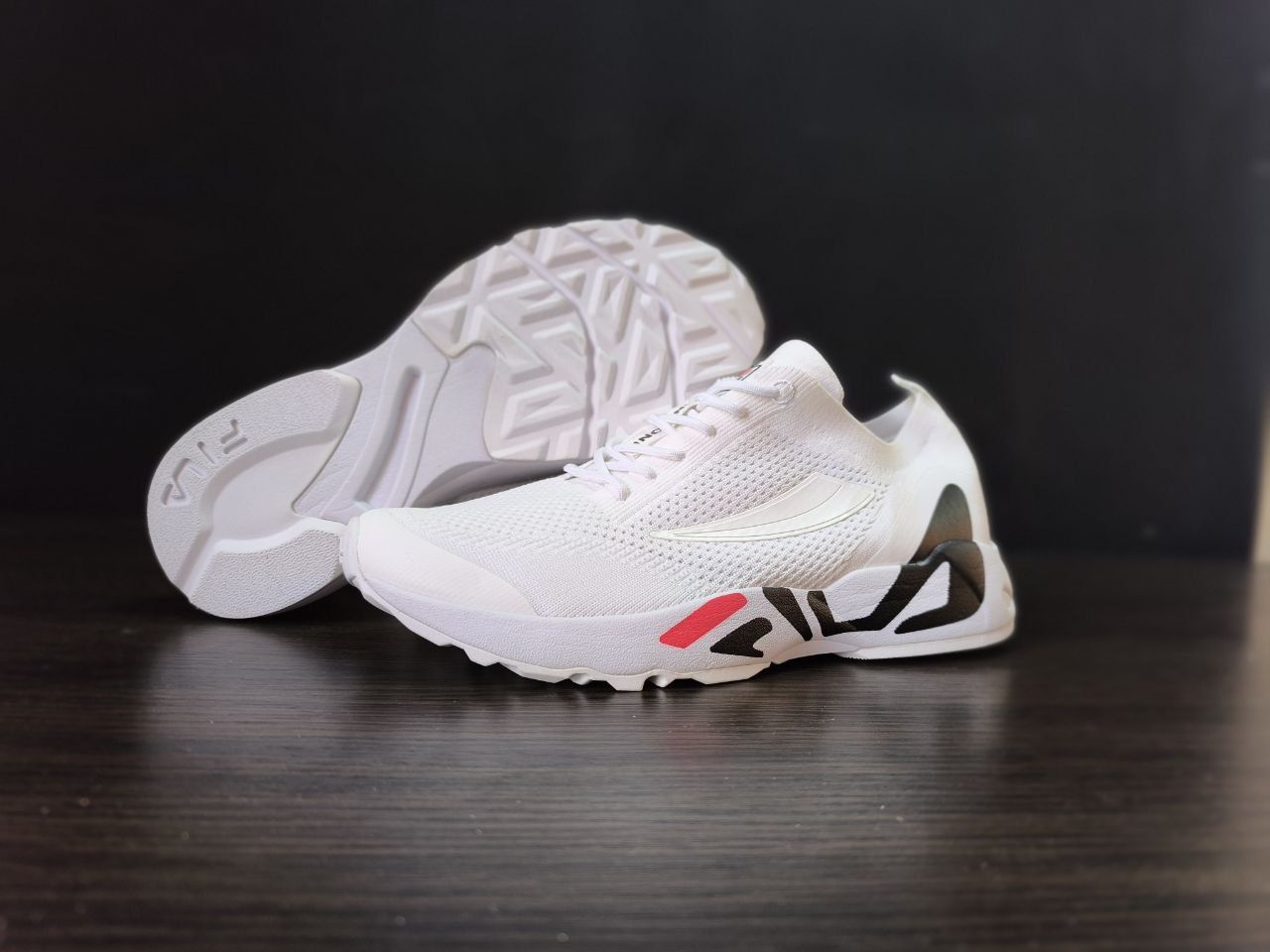 Sale Fila 41-45 р Кросівки кеди крассовки білі чорні червоні тексильні