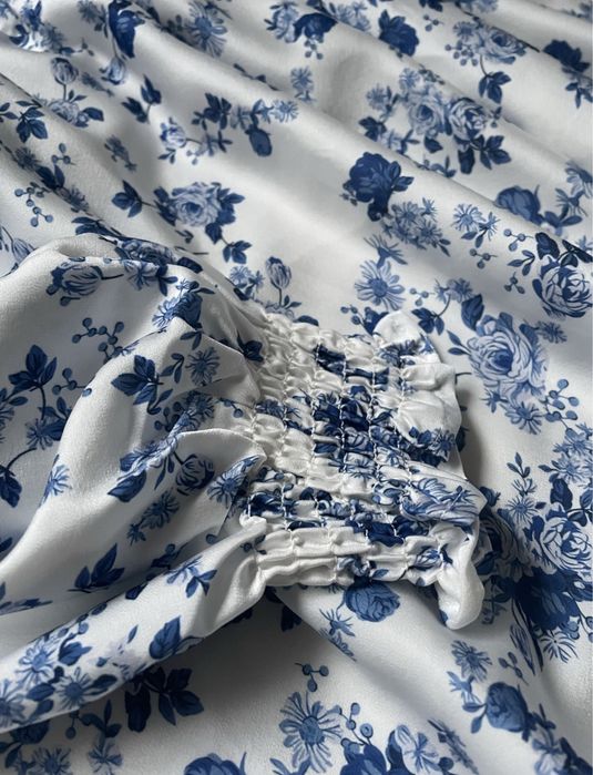 Сукня жіноча на ризинці