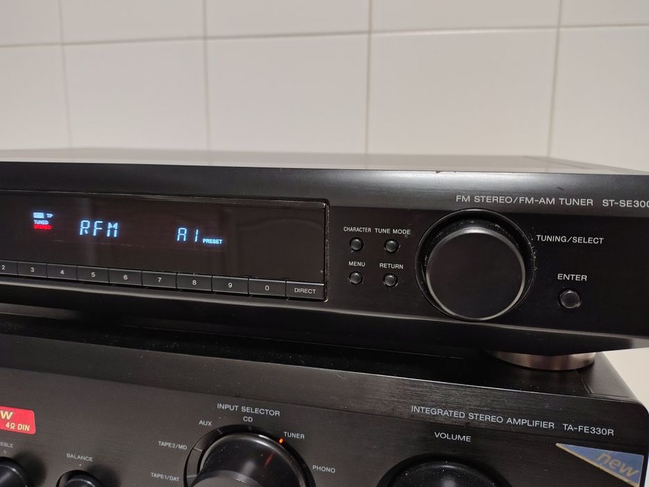 Amplificador e Tuner Sony