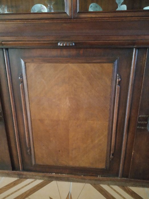 Stylowy kredens komoda z nadstawką wysuwany blat z marmurem