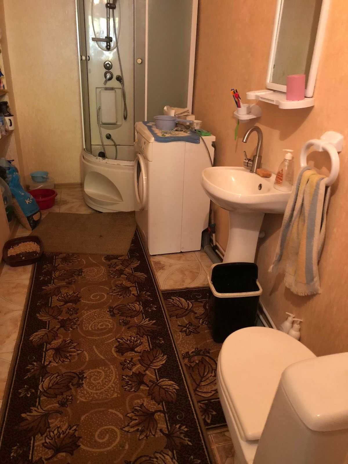 Продам 1/2 дома в п. Эсхар пл. 70,4 кв. м, все удобства
