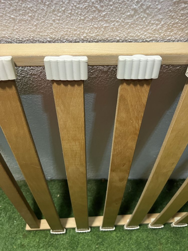 Estrado 80x200 em excelentes condições