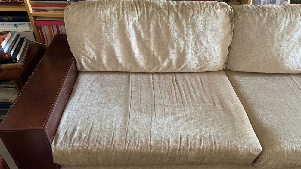 Conjunto Sofas (2 e 3 lugares) tecido e couro bom estado (com oferta)