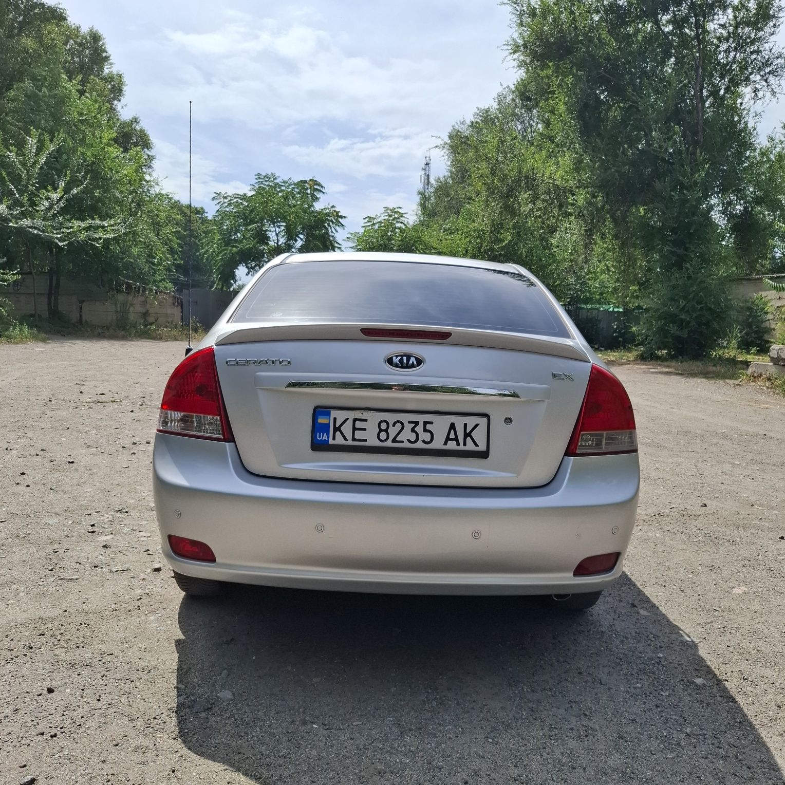 Продам Kia Cerato  2007г 2.0 автомат Газ бензин ресталинг максимальная