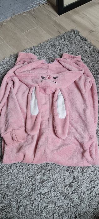 Piżama r. S-M zając