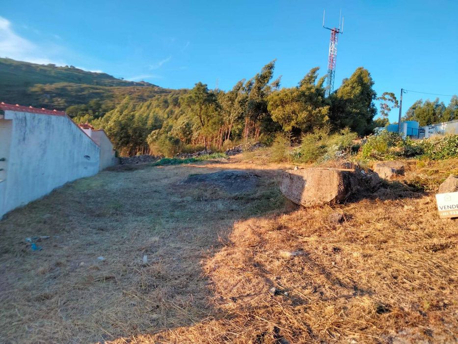 Venda de terreno para construção em Barroselas, Viana do Castelo.