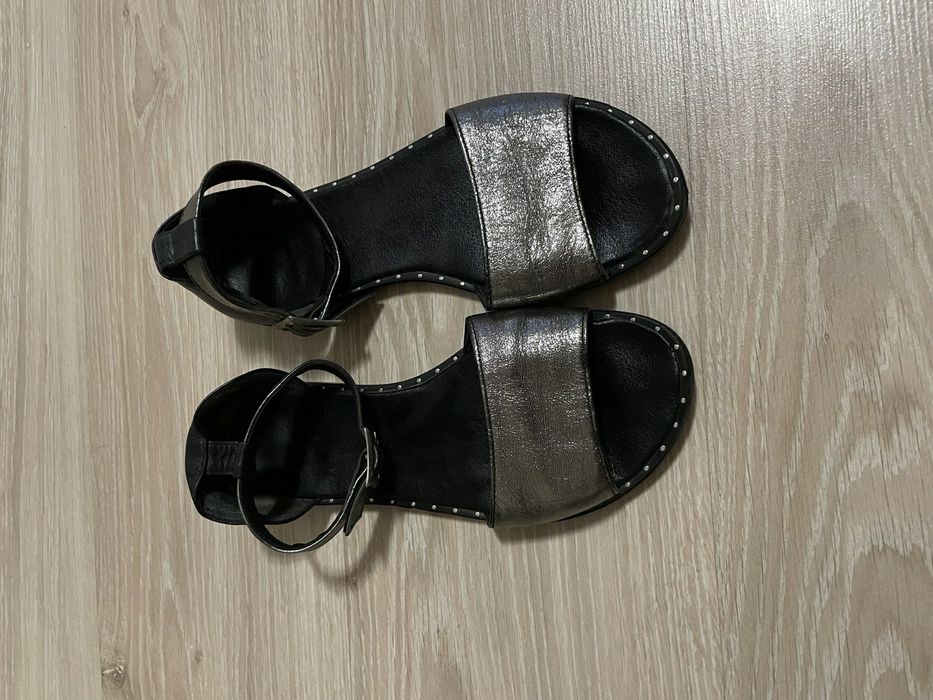 Босоніжки шкіряні,шльопанці,срібні босоніжки