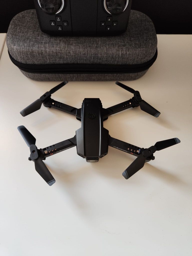 Dron profesionalny Lansenxi Dual Camera +3 baterie PREZENT