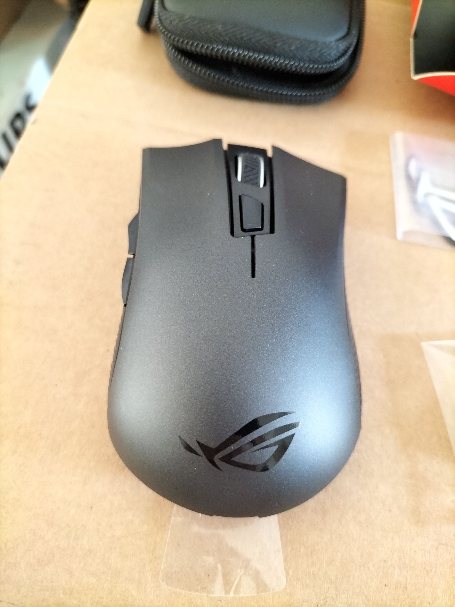 Nowa Mysz bezprzewodowa ASUS ROG Strix Carry