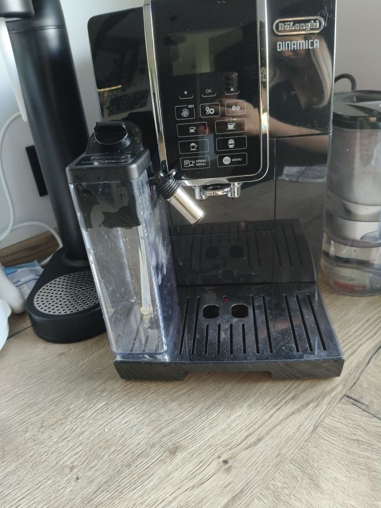 Ekspres DeLonghi