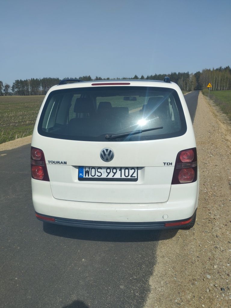 VW Touran 1.9 tdi , klima, el. Szyby i lusterka ,kolor to biała peła