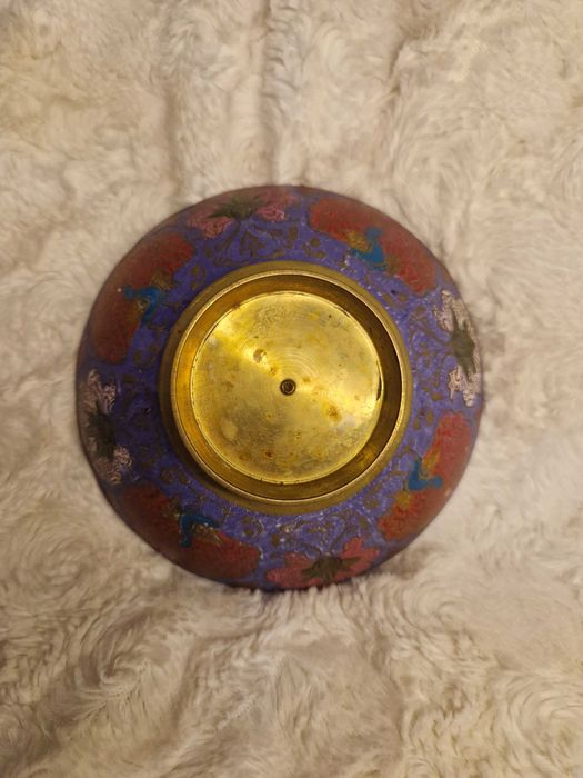 Taça decorativa em latão indiana pintada à mão