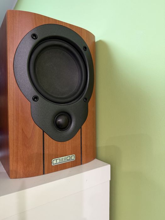 Kolumny podstawkowe Mission m31