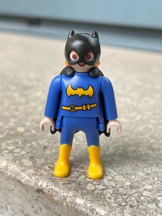 Figura Playmobil - "Batgirl"