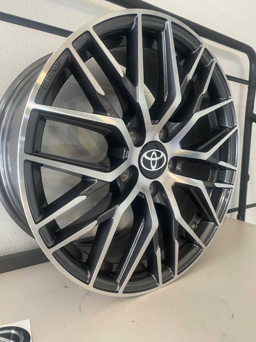 Alufelgi 17 5x114,3 Toyota Auris Avensis C-HR Corolla Cross Camry RAV4