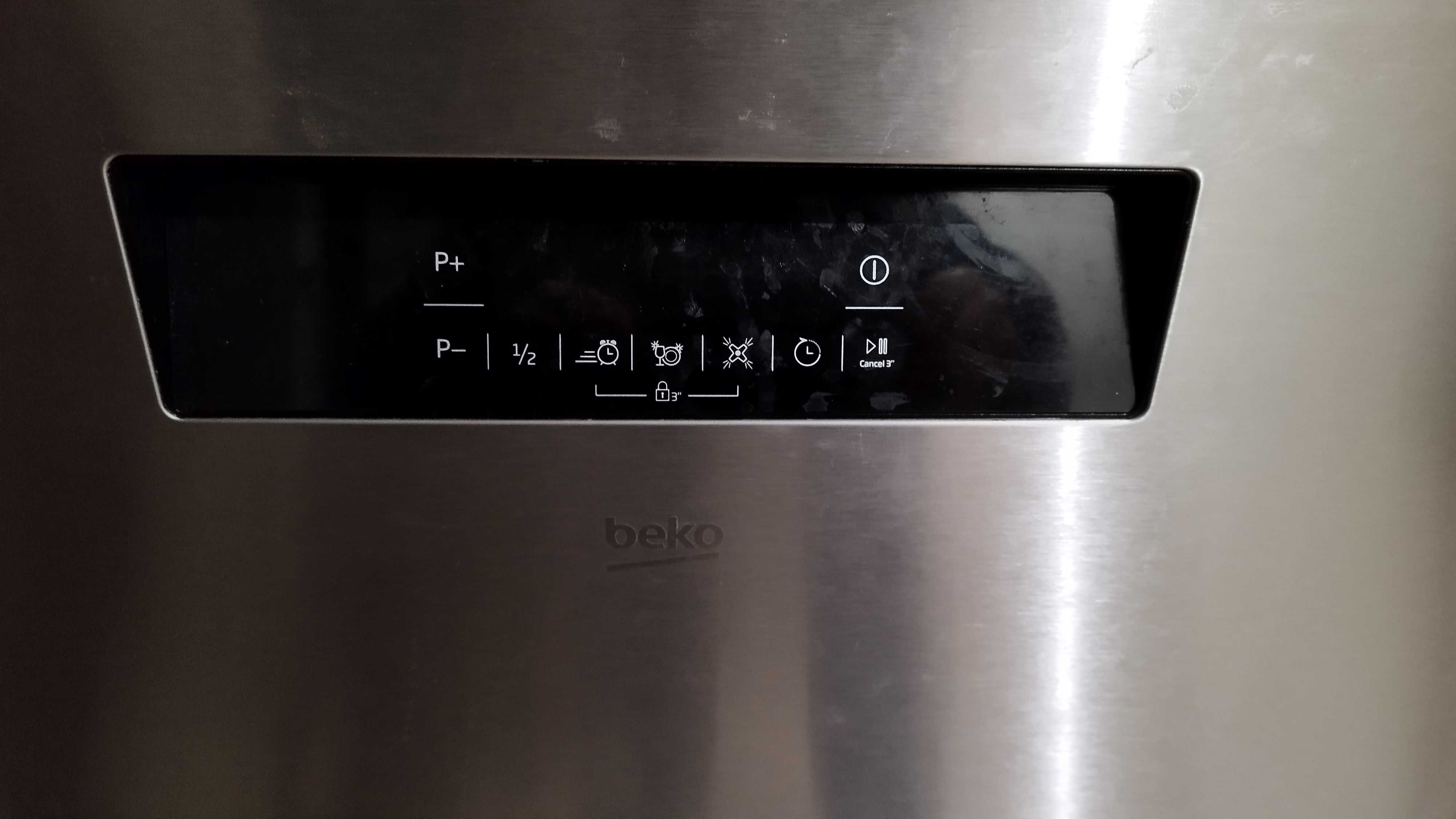 Zmywarka Beko DFN38530X