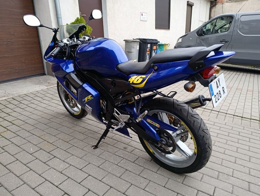 Yamaha TZR 50 Transport Aprilia Peugeot