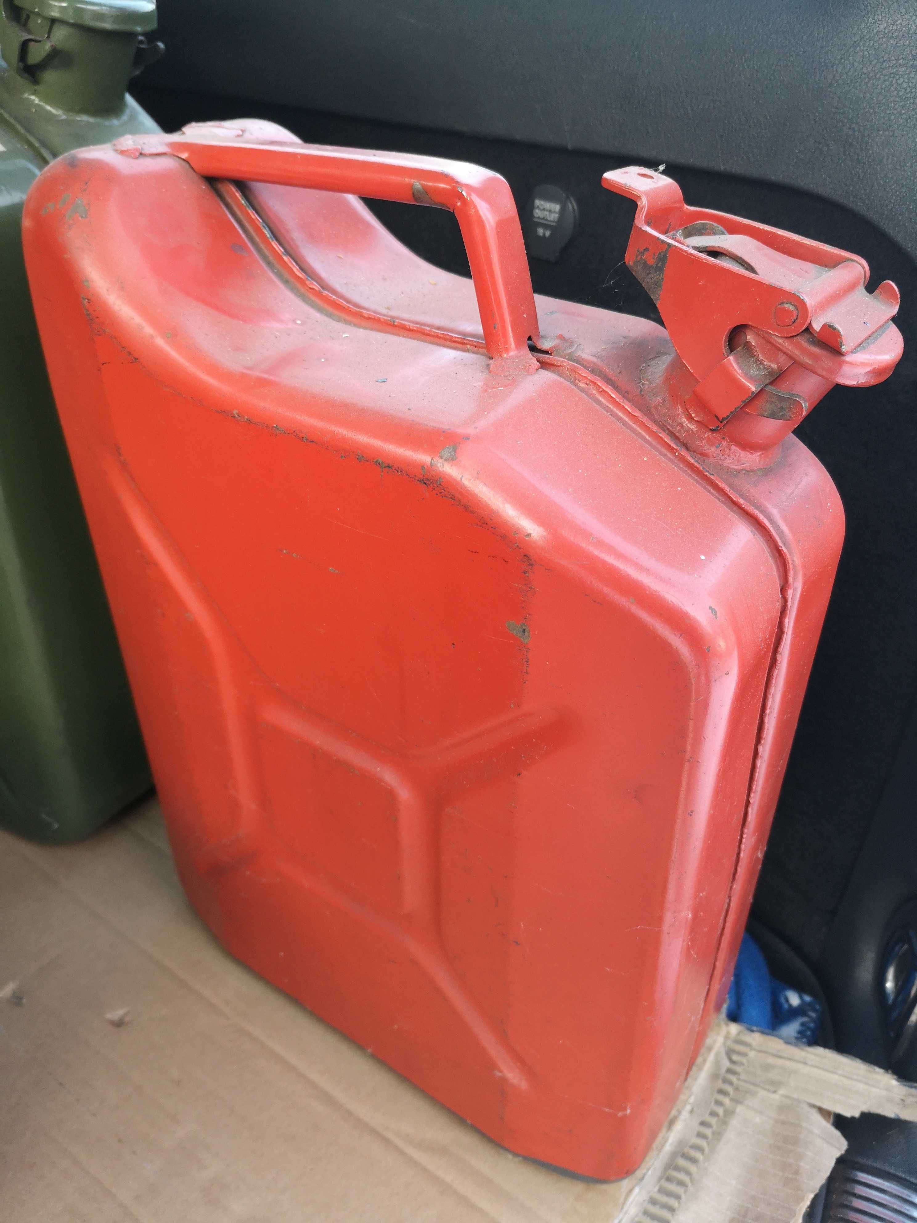 Kanister 20l, 10l, 5l Komplet Trzy Sztuki Lejek Gratis