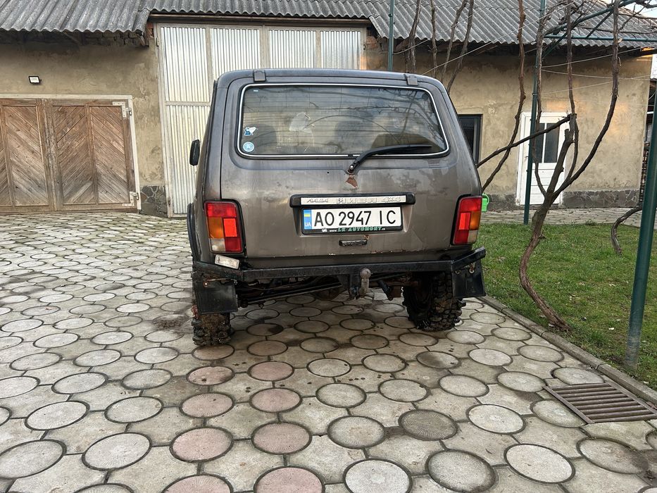 Продам ниву 1.8 tds