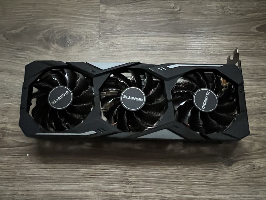 Karta graficzna Geforce RTX 2070 Super Windforce OC 3x 8GB - stan BDB