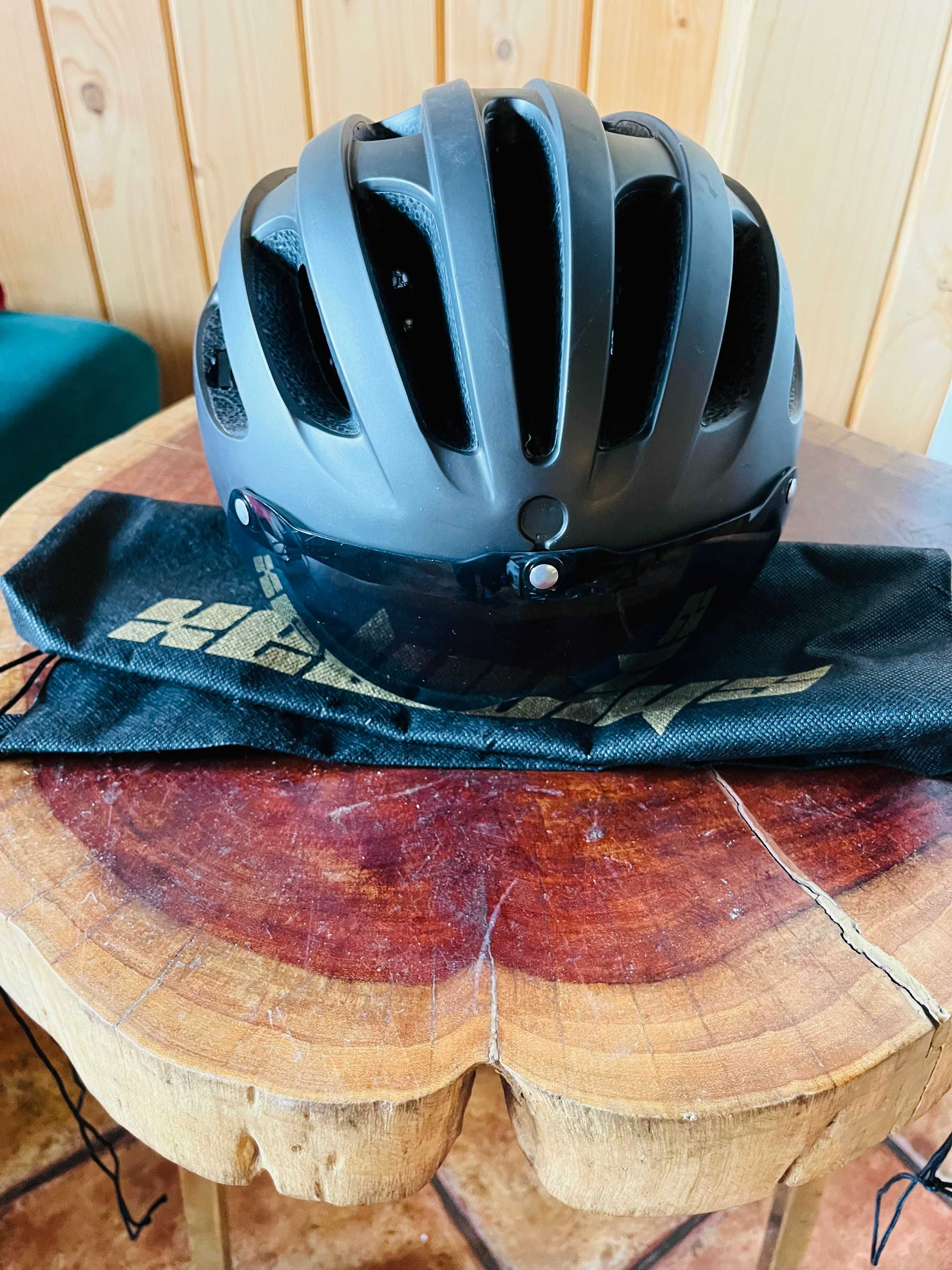 Shinmax kask rowerowy z wizjerem roz. 57-62 cm
