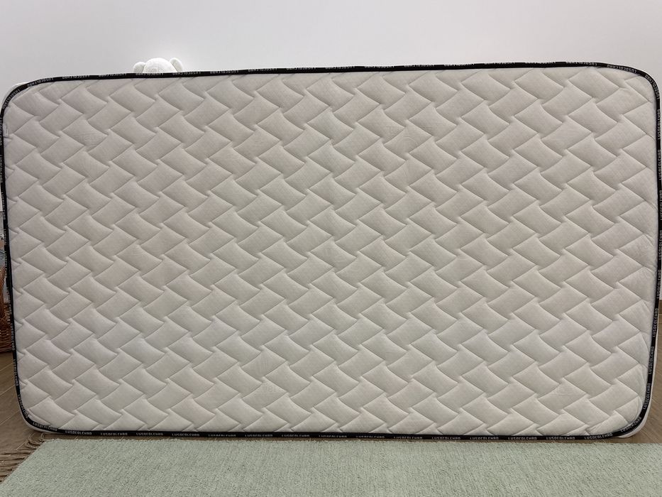 Conjunto cama e mesa cabeceira + colchao