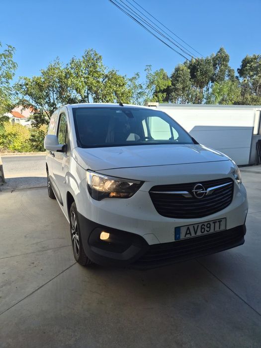 Opel Combo 1.2 PureTech 110
