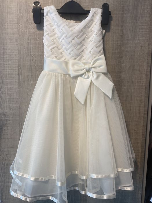 Платье на девочку 3-4 года