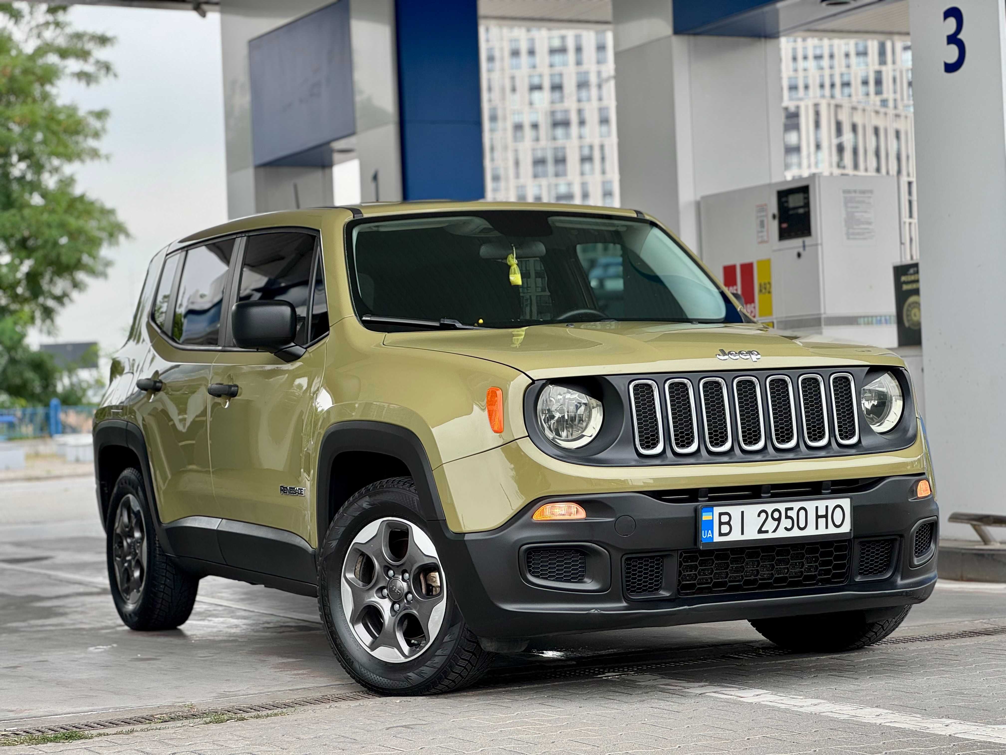 Продаю Jeep renegade 2015 год автомат