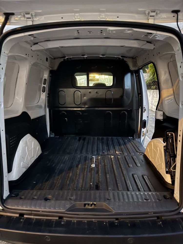 Carro Renault Kangoo