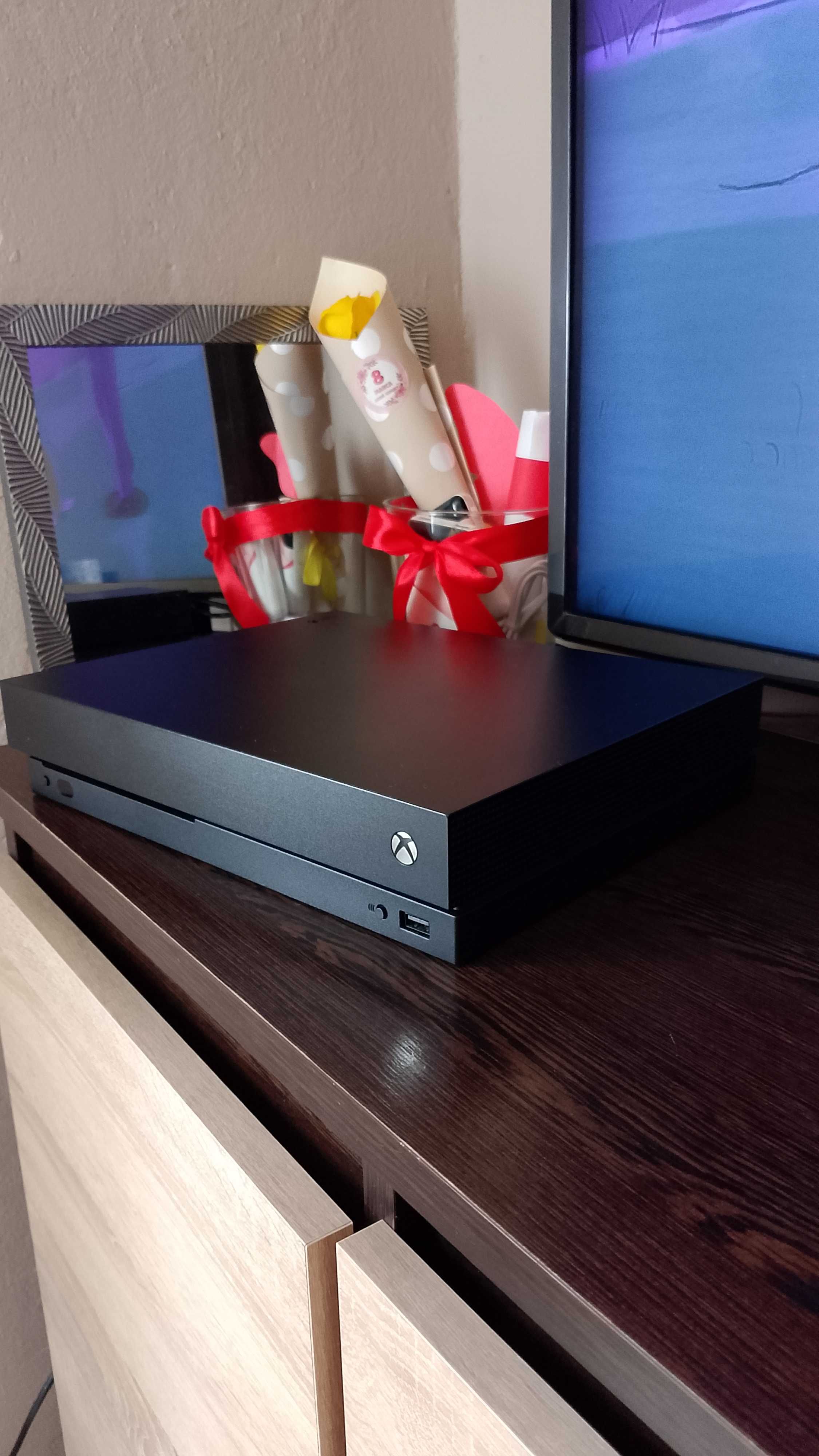Sprzedam Xbox one 1T