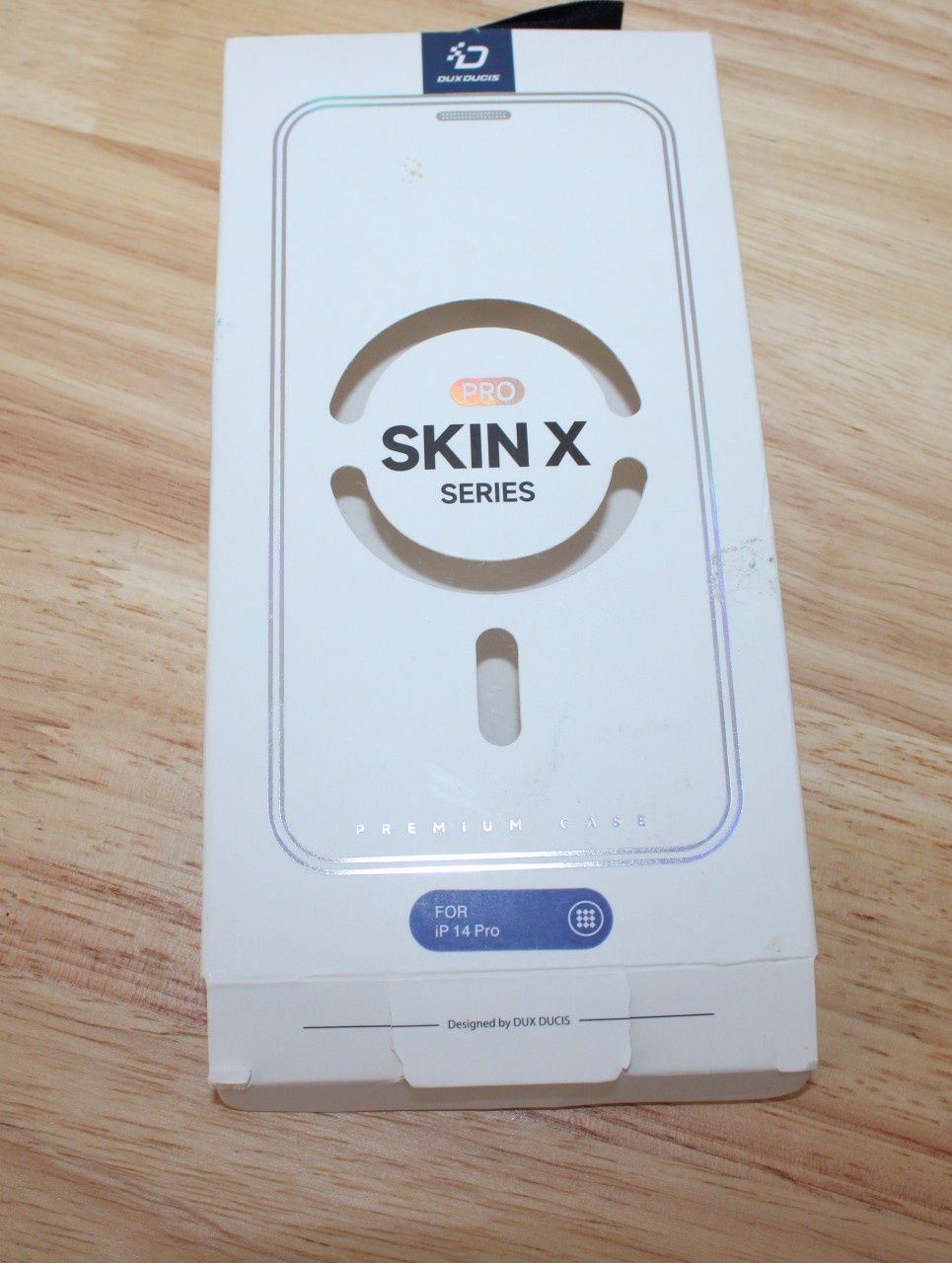 Etui Dux Ducis Skin X do iPhone 14 Pro – stan dobry