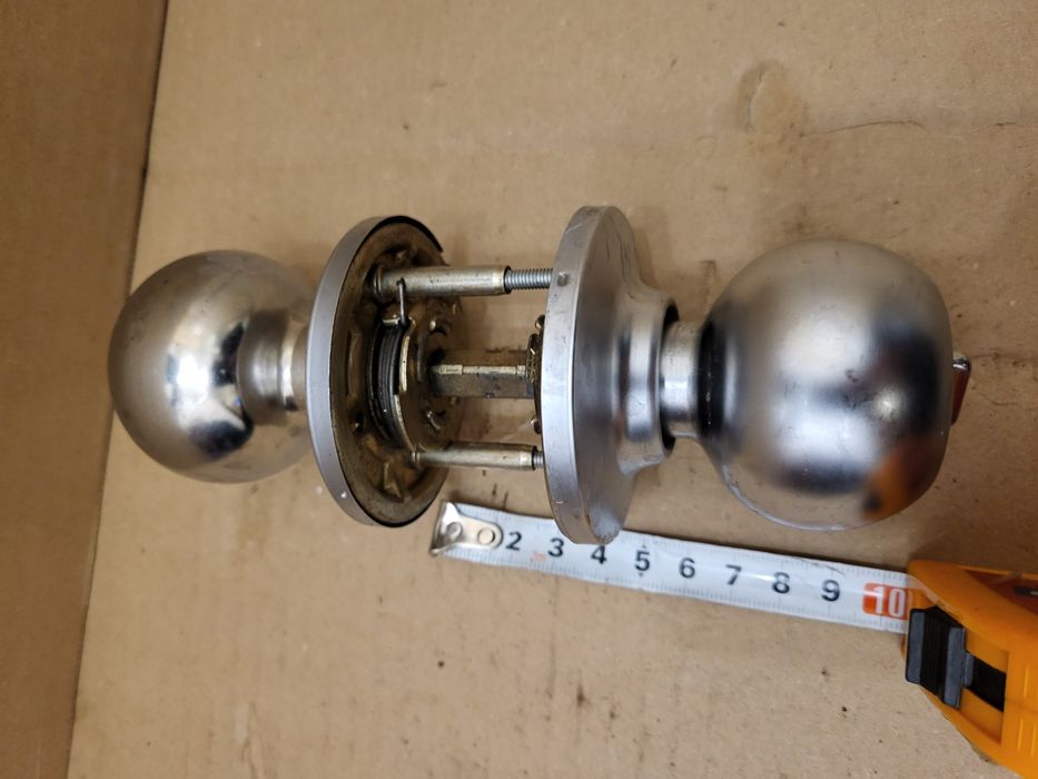 Gałka drzwi z demontażu