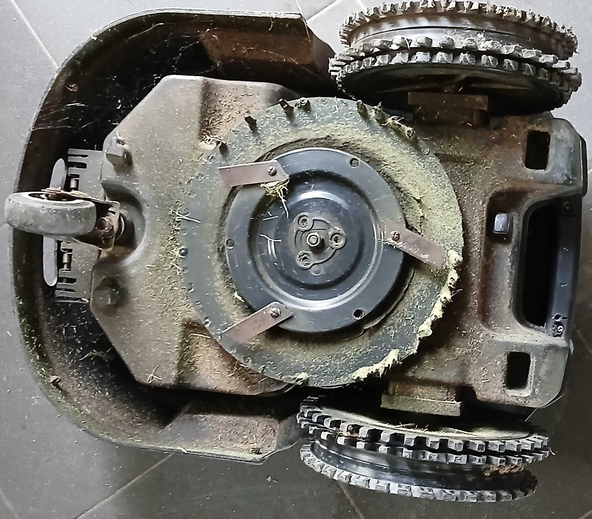 Robot koszący rlm-1800g2-t nac