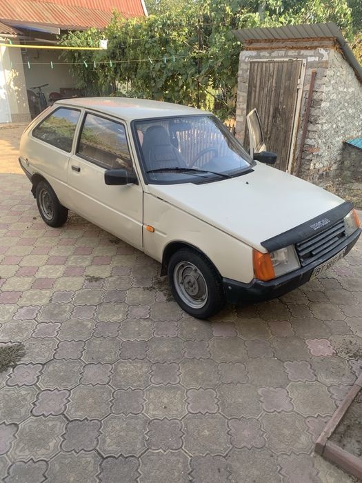 ЗАЗ Таврія 1102 (газ-бннзин)