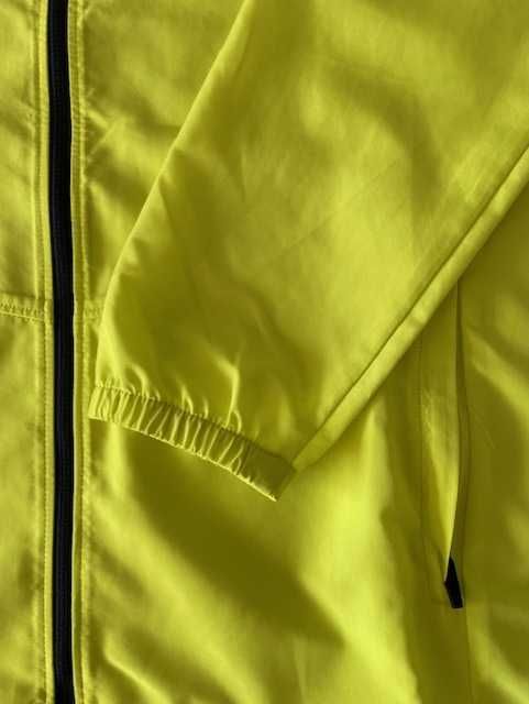 Casaco Asics Core tamanho M