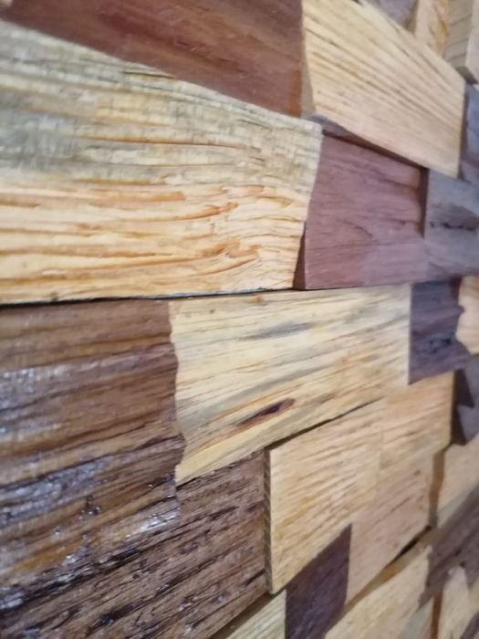 Painel decorativo de madeira ripada