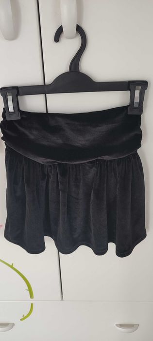 Czarna spódniczka dla dziewczynki