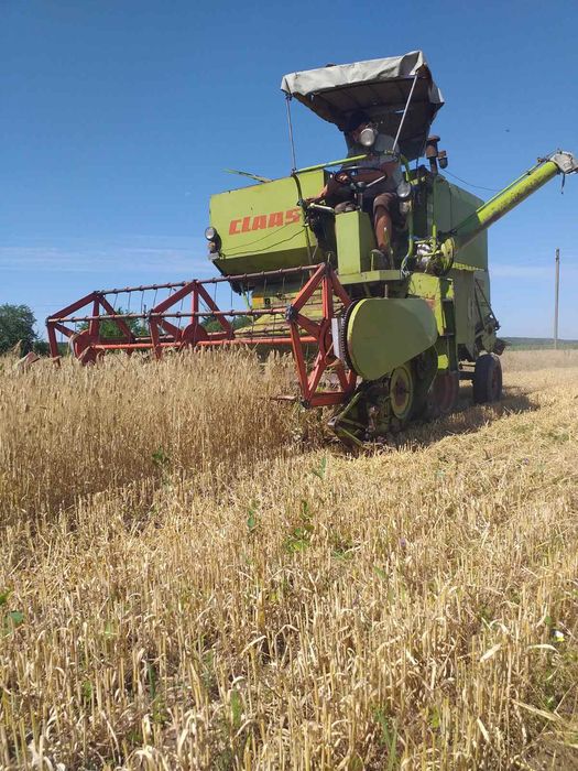 Claas compact 25