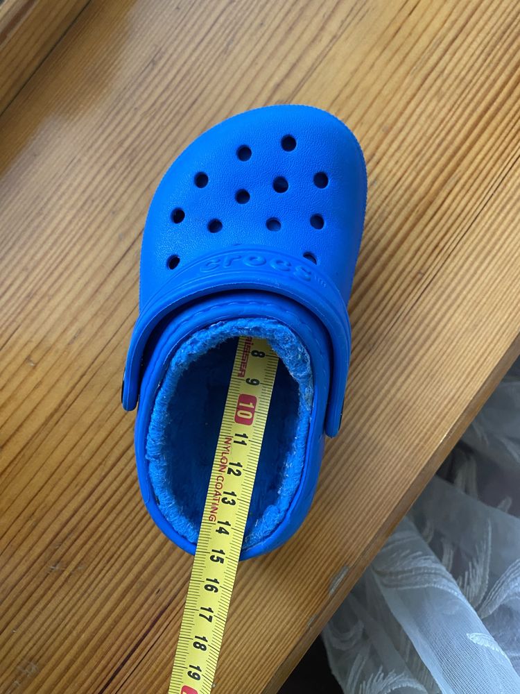 Босоножки Crocs