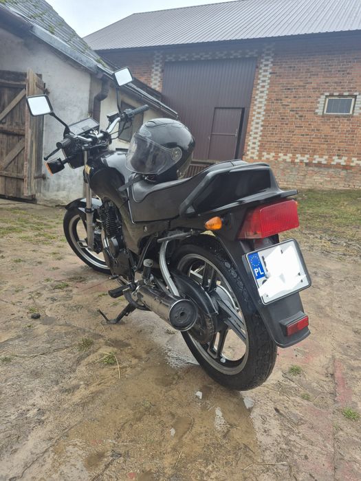 Motocykl Yamaha XS 400