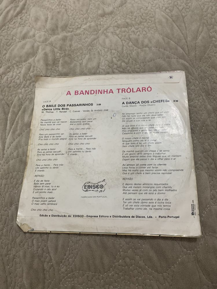 Disco de vinil “O baile dos passarinhos / A dança dos chefes”