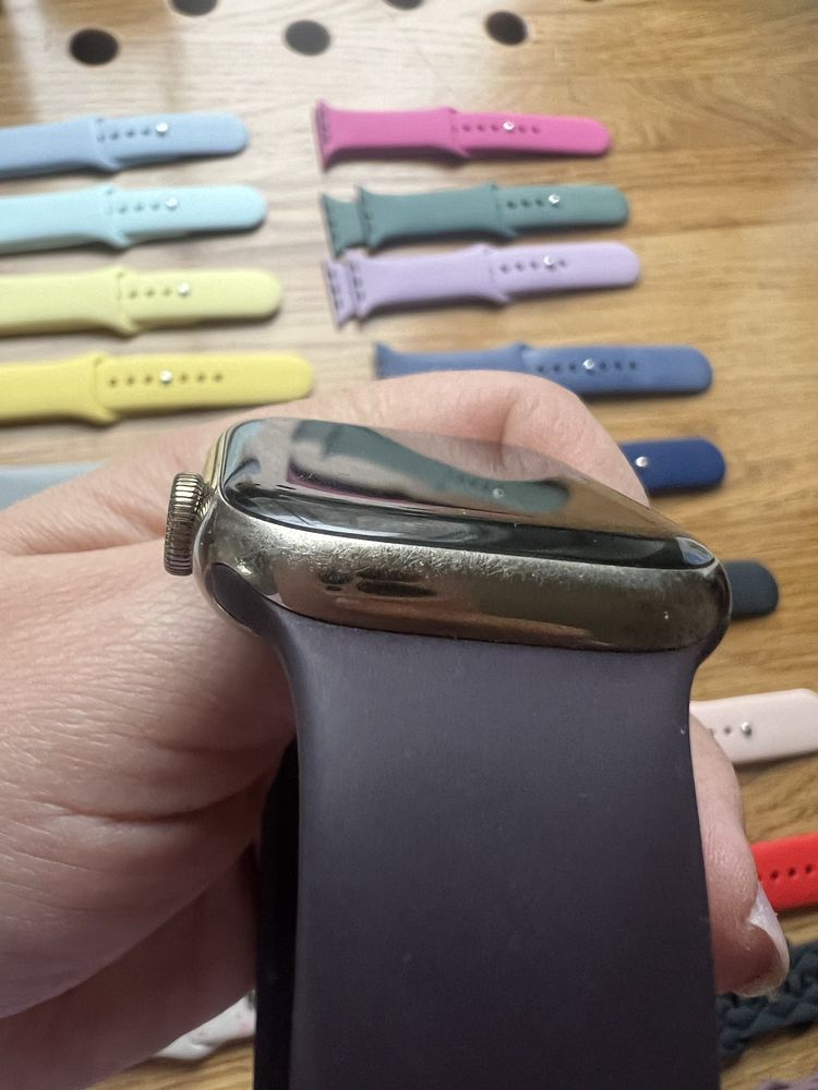 Smartwatch Apple Watch Series 7 GPS + Cellular 45mm Złoty