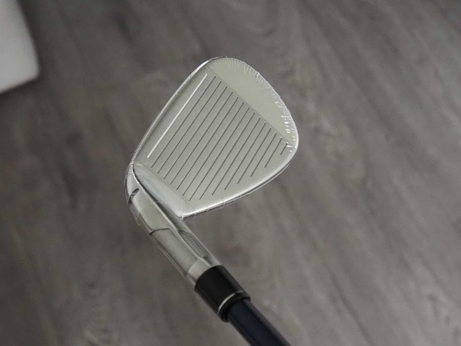 Kije do golfa TaylorMade Sim 2 Max Zestaw żelaz NOWE Grafitowe shafty