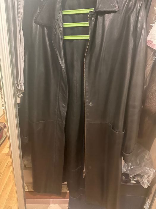 Продам шкіряний плащ