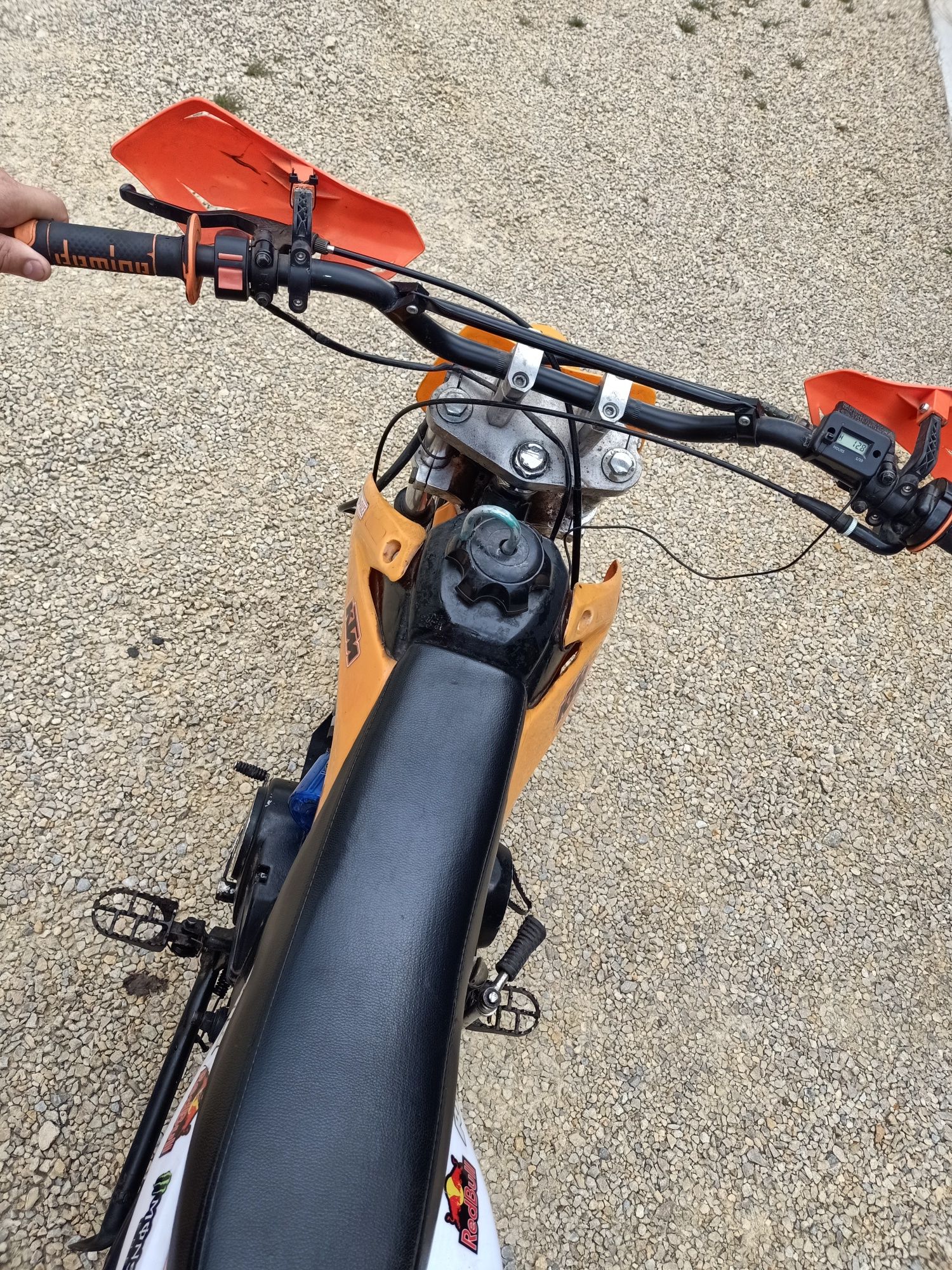 Cross Loncin 125