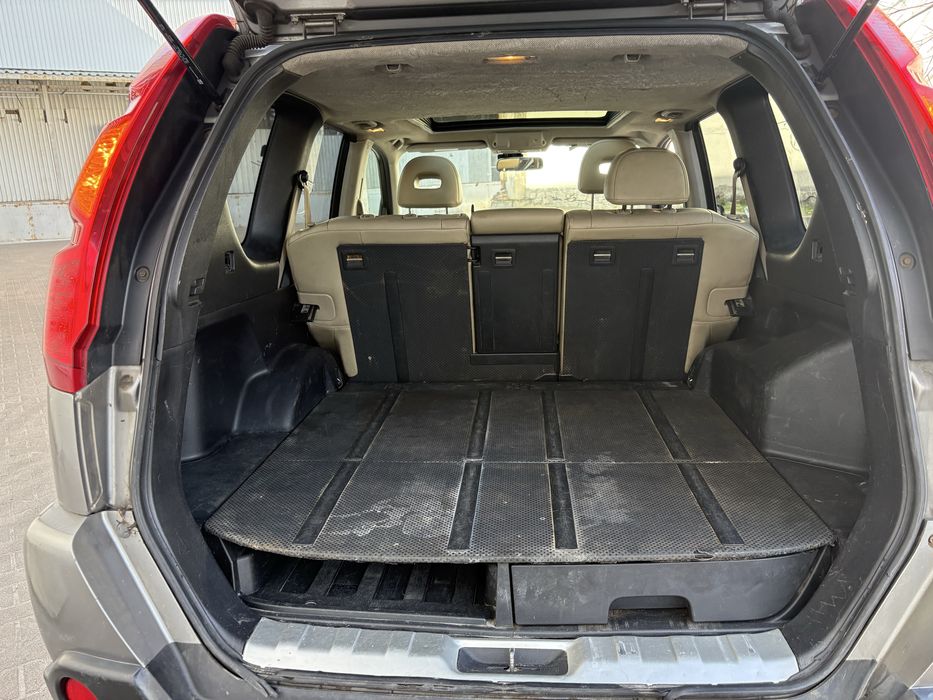 В Житомирі Nissan X Trail T31 2008 дизель автомат повний привід праве