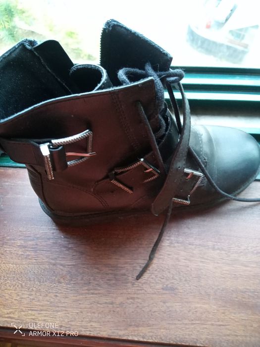 Bota infantil menina Tam 33/34 preta ótimo estado de conservação