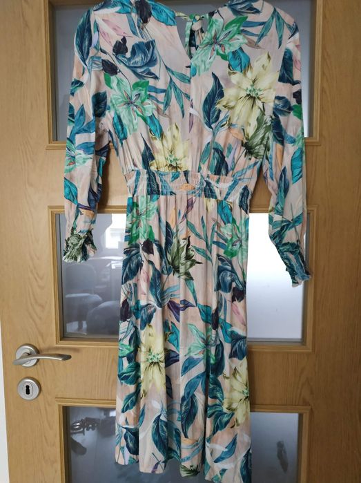 Sukienka liście z rozcięciem lato stan idealny możliwa wysyłka